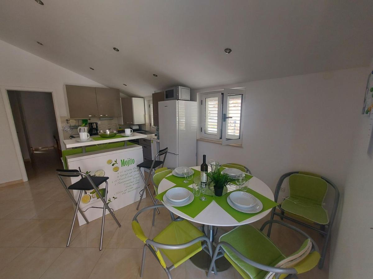 Apartman Marina Sa Parkingom Єлса Екстер'єр фото