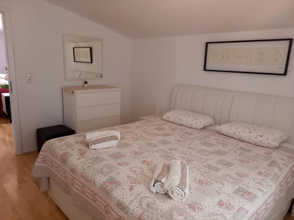 Apartman Marina Sa Parkingom Єлса Екстер'єр фото