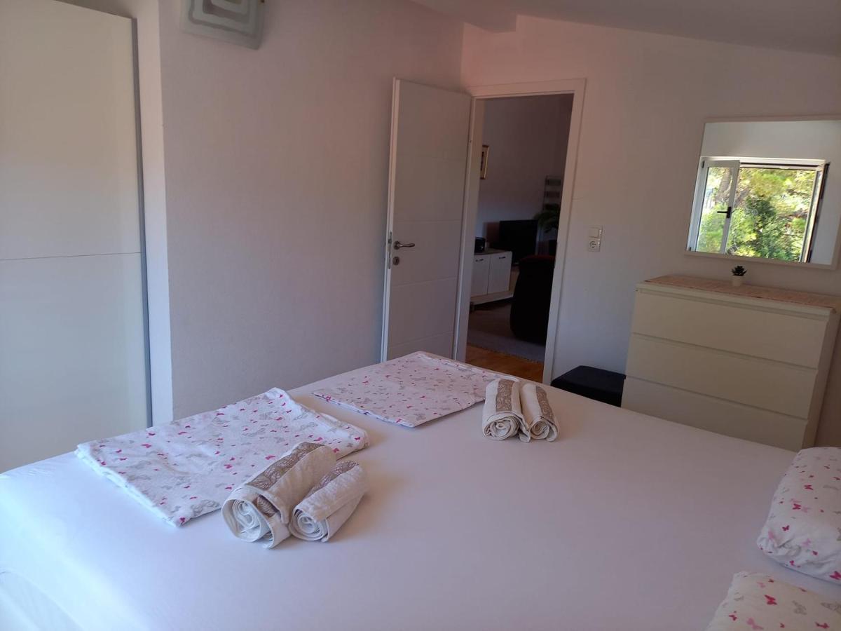 Apartman Marina Sa Parkingom Єлса Екстер'єр фото